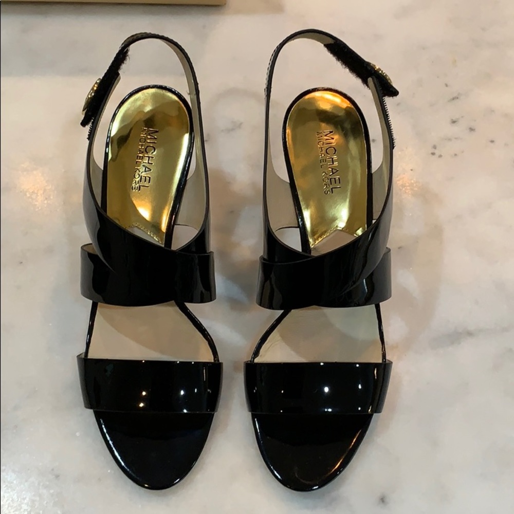 Michael Kors Black Patent Strappy Pump Size 10